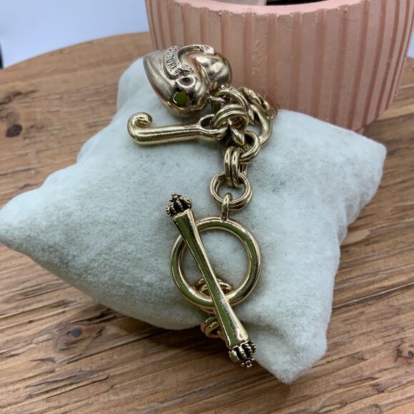 Juicy Couture Gold Tone Think Chain Heart Charm Toggle Bracelet - Picture 4 of 5